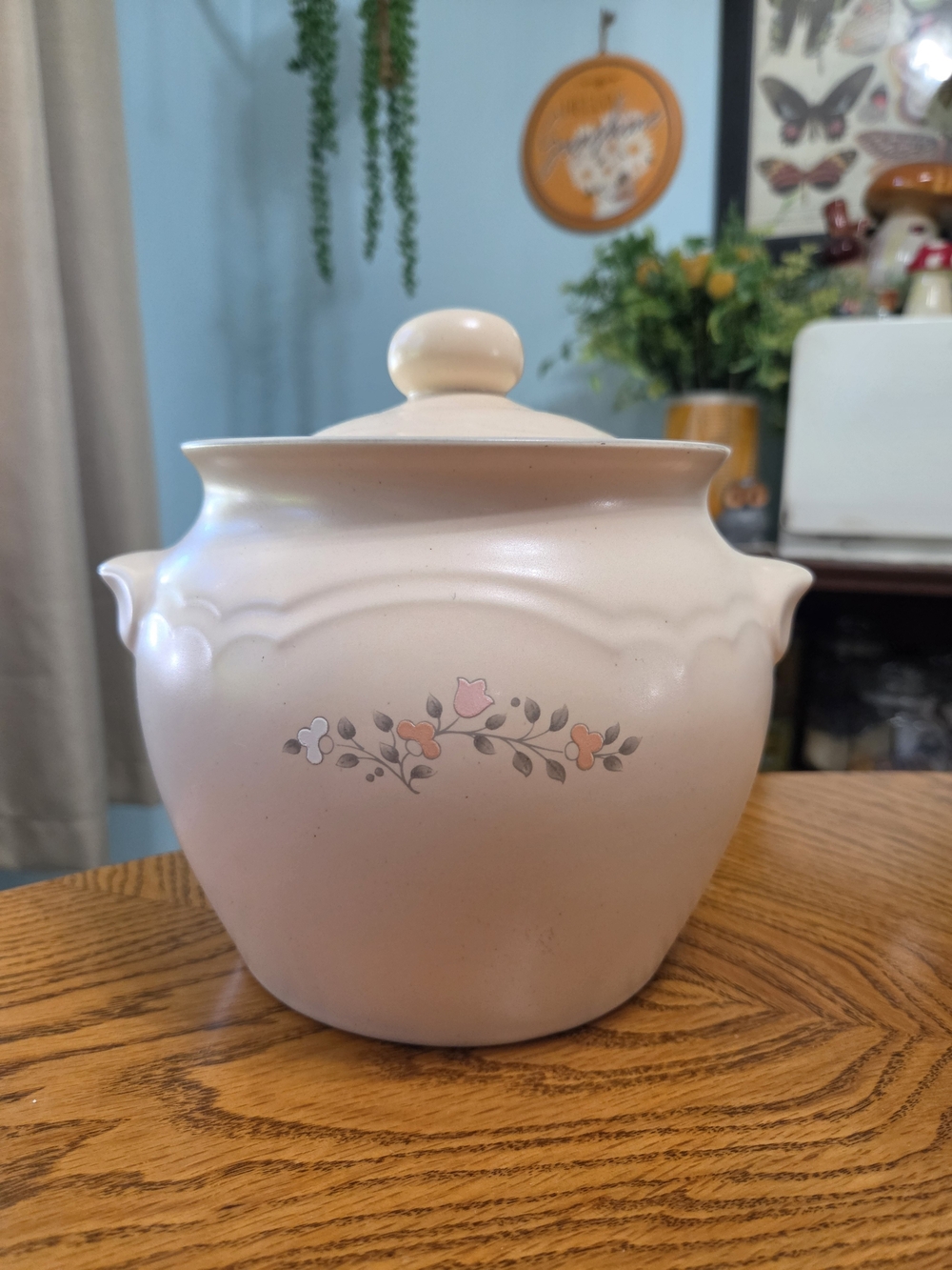 Vintage Pfaltzgraff Remembrance Stoneware Bean Pot Canister with Lid